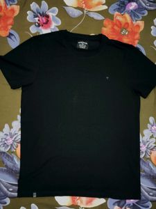 Nostrum Black T-Shirt