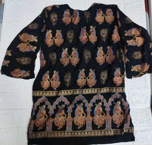 Vintage Black Patterned Short Kurta