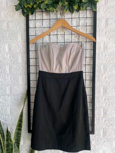 Chic Two-Tone Mini Dress