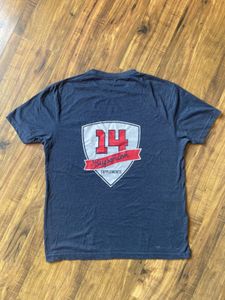 Men’s T-shirt (Size 40)