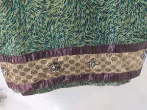 Olive 🫒 Colour Saree Without Blouse