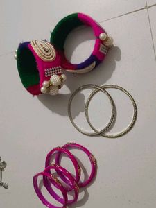 Handmade Woolen Bangle,4 Kanch Ke Aur 1pair Metal