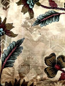 Cream With Meroon Banaras Silk Saree🥰