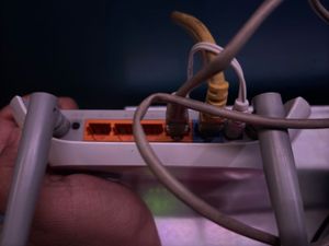tp-link 2.4Ghz 300Mbps Wi-Fi Router Dual Antennas