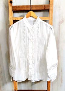Vintage-Inspired Ruffled Blouse size-40-L