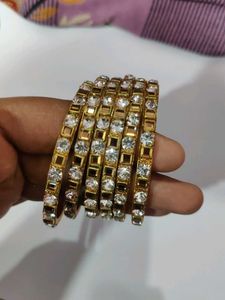 Sparkling Bangle Set