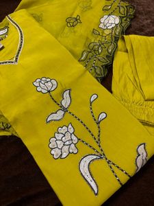 New With tag Elegant Yellow Kurta Set