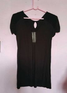 Simple Black Top