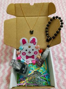 Cute mini hamper's for girls