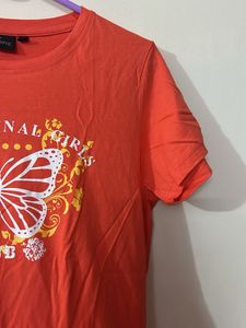 Kryptic women tee size M