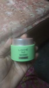 Wall of love # lakme cream.