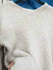 CUTE FLUFFLY SWEATER