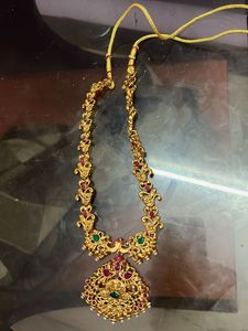 Elegant Gold Necklace