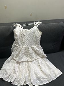 Cotton White Dress. Cute. Makes Waist Look Nice