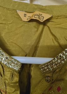 Aurelia Straight Fit Kurta