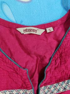 Avaasa kurta S