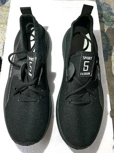 Sports Fashion Shoe Size 8