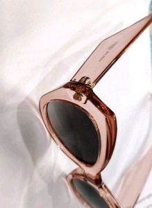 Stylish Peach Cat-Eye Sunglasses by WITCHERY