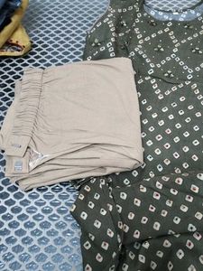 Beautiful Badni Print Kurta With Plain Pant