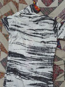 ✅ BARGAIN✅ Pretty Kurti- Brand New