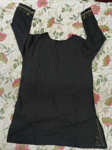 Elegant Embroidered Kurta