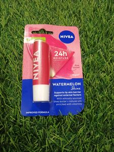 Nivea Watermelon Shine Lip Balm