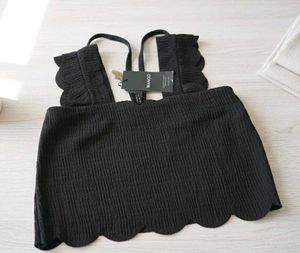 Black Scallop Tank Top