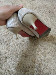 Nude Heel