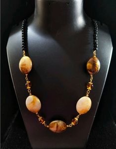 BROWN BEADED NECKLACE