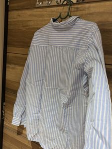 H&amp;M Striped Button-Down Shirt
