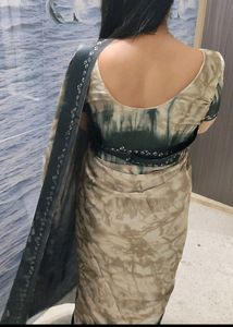 Beautiful Saree Looks Osam With Blouse