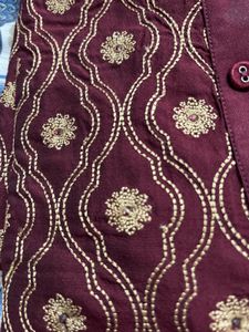 Tasva Maroon Thread Embroidered Kurta Set