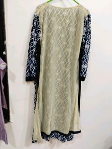 Stretchable Kurti Bule And White 🤍
