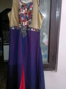 Multicolour Smart Georgette Gown In L Size