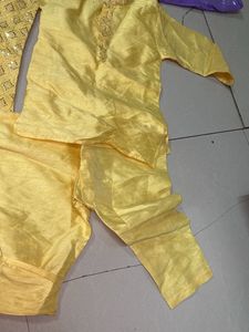Boy&#39;s Yellow Embellished Sherwani
