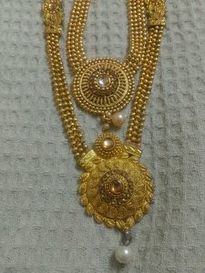 Elegant Gold-Tone Necklace