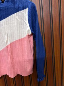 Ruffled Neck Long Sleeve pullover Top