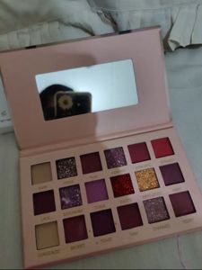 Eyeshadow Palettes Bundle