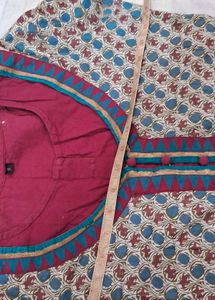Multicolour   Aangrakha Style Kurti. Two Piece