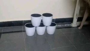 White Plant Pots (Set of 4)