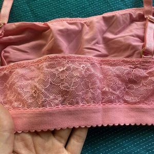 H&amp;M 💕 Pink Lace Bra