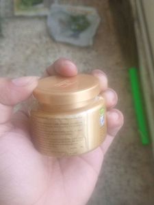 Vi-John Saffron Skin Fairness Cream