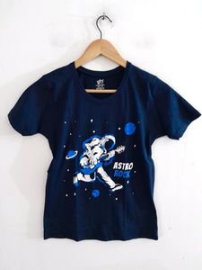 Navy Blue Printed T-Shirt (Boy&#39;s)