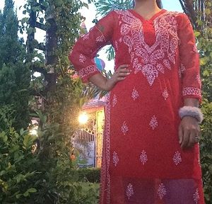 Beautiful Chickenkari Kurti With Inner wear