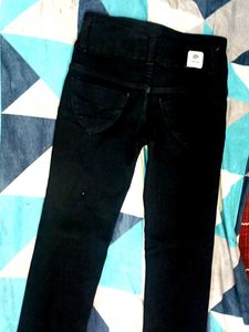 Black High-Waisted Jeans