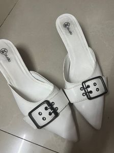 ZUDIO White Kitten Heels