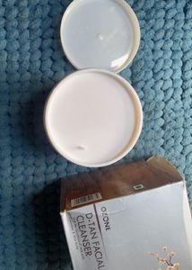 D Tan Face Cleanser