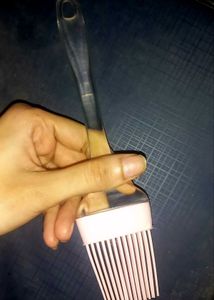 Oil Brush Comb Tool 🍳✨ Clean Cooking