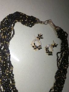 Oval Aesthestic Black Pendant Beads Set