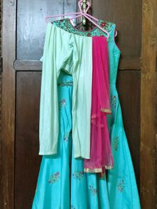 Elegant Blue Kurta Set